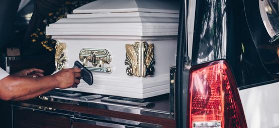 Как происходит перевозка усопших: основные способы