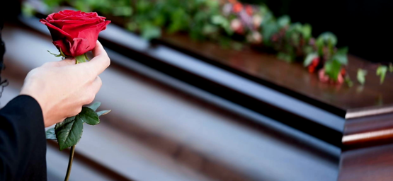 Какие документы нужны для похорон умершего человека